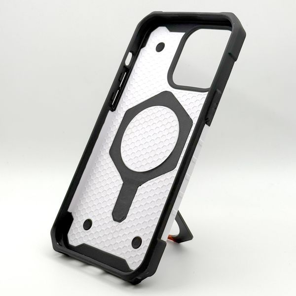 Чехол UAG Plasma with Magsafe для iPhone 16 Pro White uagbx048 фото